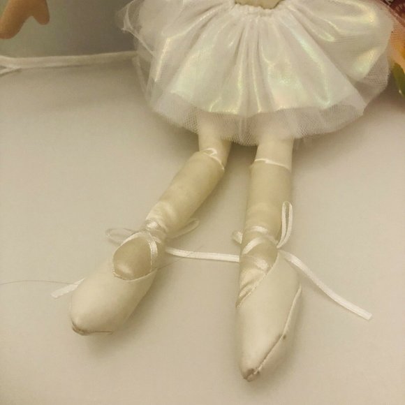 Retired Folkmanis Swan Lake 15” Odette Ballerina Puppet With Tags - Picture 4 of 12